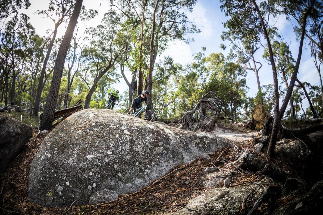 St Helens Mountain Bike Base Hotel ภายนอก รูปภาพ